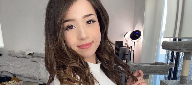 How tall is Pokimane