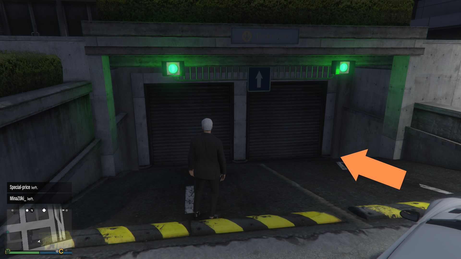 Stand next to the gate and pick a car you want to get back in GTA 5